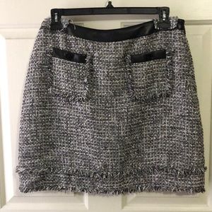 Karl Lagerfeld Paris Tweed Mini Skirt Sz 14 Black Trim Pockets Lined Gray Black